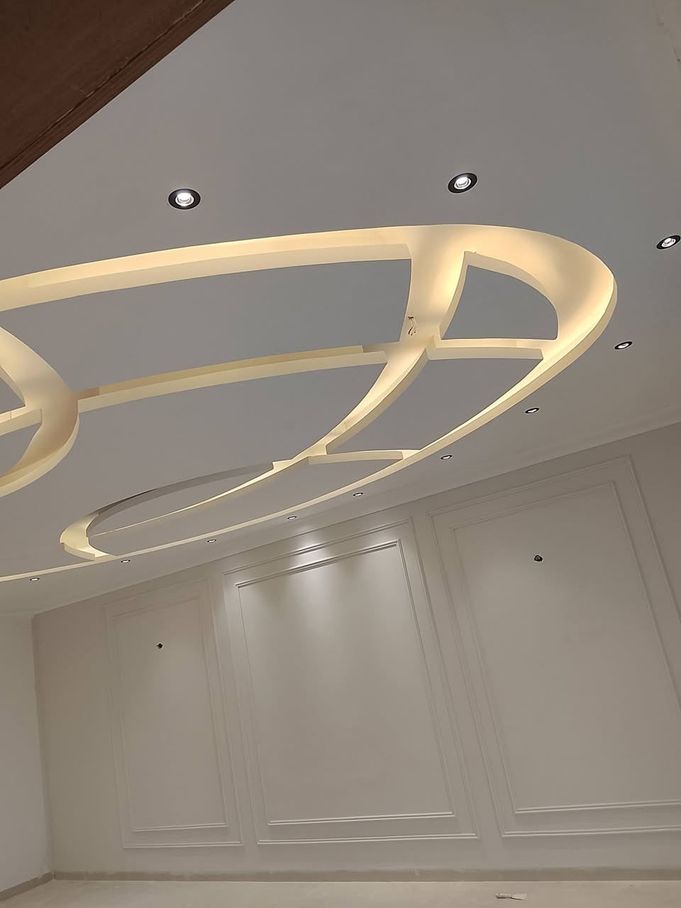 السلام عليكم ✨
صباغ  متفرغ حاليا 🏛️
شغل درجه اولى ونظافه 💯
.
.
طلس معجون ✨
سحبات ✨
صبغ مع ديكور للواجهيات🏡
ترميم المنازل القديمه 🏚️
إزالة الرطوبه من الجدران وتصليحها 🏡
.
مكاني بابل 
متفرغ حاليا 
شغل نظيف💯 ودقة في العمل وبأسعار مناسبة جدا👍
للتواصل ماسنجر أو واتساب 
او الاتصال على هذه الارقام
***********
***********
