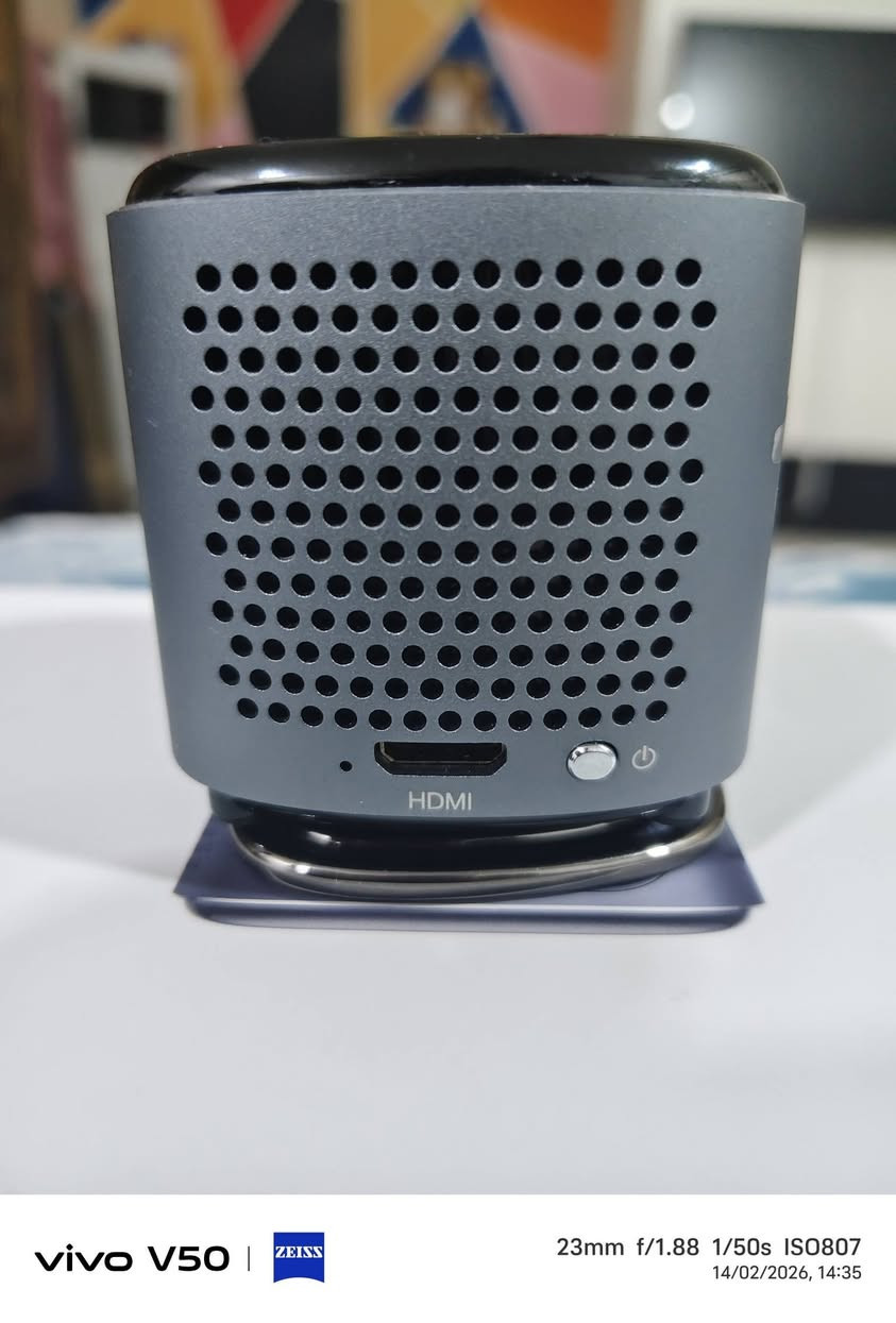 داتا شو ماركة اصلية تشتغل على الشحن حجم صغير نظام اندرويد وانترنت واي فاي جديدة وتستقبل كيبل hd  وايضا ممكن تبث الها ، ذاكرة ٣٢.
السعر ١٥٠ وبيها مجال


**إذا كنت صاحب هذا الإعلان وتريد حذفه لأي سبب، رجاءا أرسل رسالة إلى الدعم الفني**