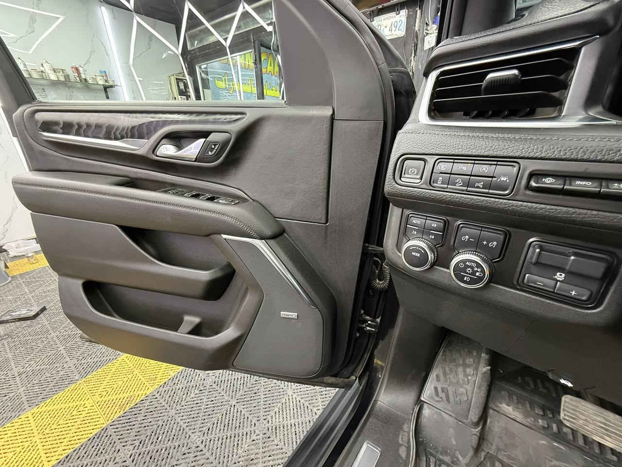 السلام عليكم جمسي يوكن دينالي موديل 2024 فول مواصفات اوتو بارك ماشيه 37 الف ميل جاملغ وبنيد صبغ فقط بدون لغد بدون شاصي بدون بدنه بدون راديترات كفاله كير ومحرك السعر 510 ورقه للاستفسار ***********
