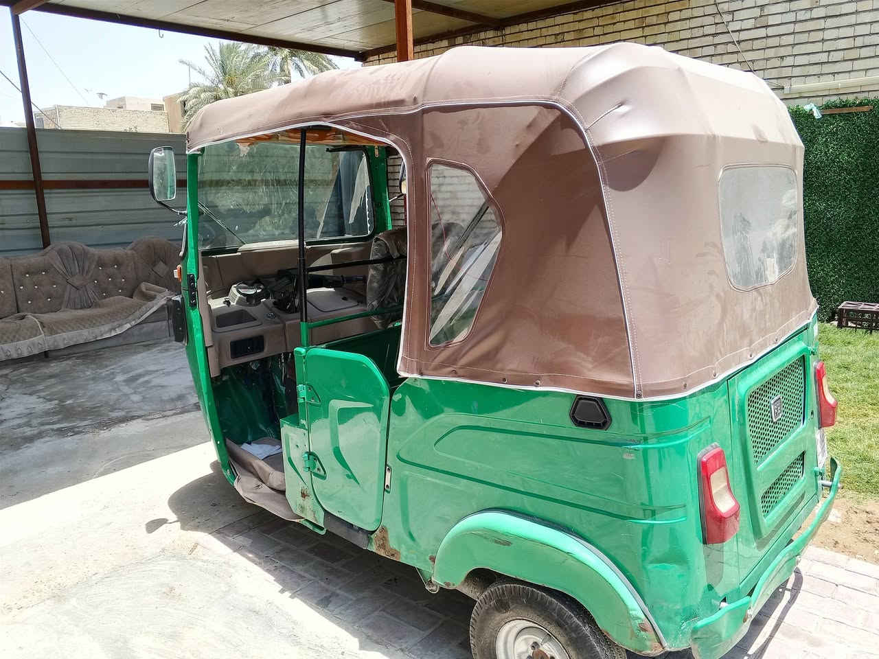 تكتك للبيع 21 كربلاء  مكينه كفاله لا تنقيص ولا تبخير  خير من لله بيها رصعات وضربه خفيفه جوا الغد ما معمره مال شغل تكتك سألها فتر ما طالعه للشارع مكان البياع قرب بانزين خانه الري رقم ‏‪***********‬‏وتساب سعر 7250 وبيها مجال
