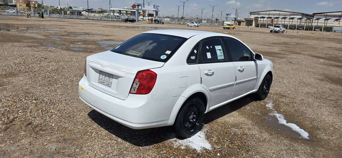 اوبترا موديل ٢٠١١ شرط كله بلادي
رقم بصره 
صدر شرط
شرط التحويل 
كفاله عامه
كير وتماتيك بلشرط 
محرك بلشرط
صدر امامي شاده جديد 
صدر خلفي شاده  جديد
داخل لونين 
حساسات خلفيه
تبريد ثلج ❄️
كهربائيات كلها شغاله 
سنتر لك 
سبير وجك كامل 
دوشمه جديده 
داخلها جديد 
السياره داخل وخارج 
فول نضافه 
السياره احلا بالحقيقه  من الصور 
مكاني البصره
(السعر  ٧٨) بيها مجال قليل*********** البصرة, العراق
