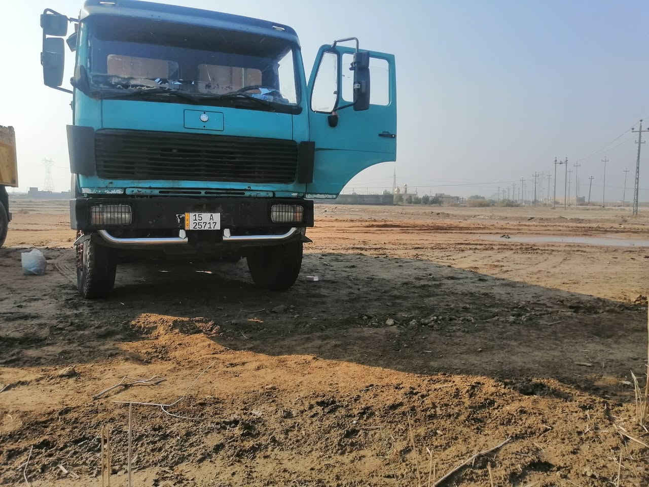 السلام عليكم البي موديل ٨١ مكينه ٣٥ محسن كير ١٦٠ برميل مجموعة نص بوربرن جبير رباط عدل السياره جاهزه كهربائيات تايرات نظافه ٨٠ بالميه  جاهزه للعمل للاستفسار اتصل *********** وموجود واتساب *********** ٢١٥
