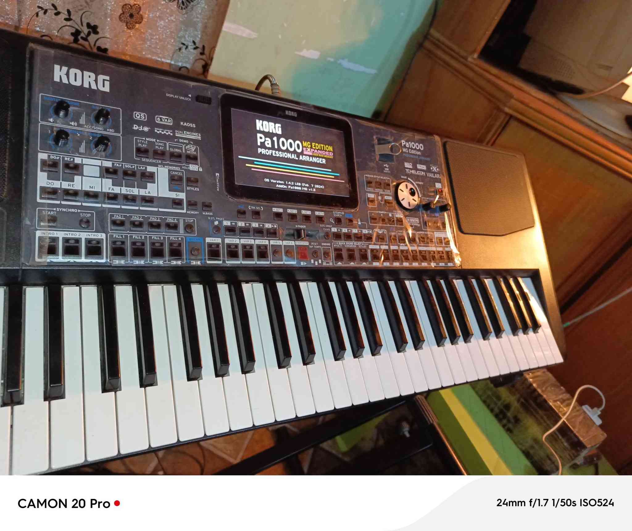 السلام عليكم شباب للبيع كورج pa1000mg  النظافه اخو الجديد كامل ملحقاته كارتونه السعر 1800دولار يعني 18ورقه وبي مجال وهذا رقم تلفوني. ***********
