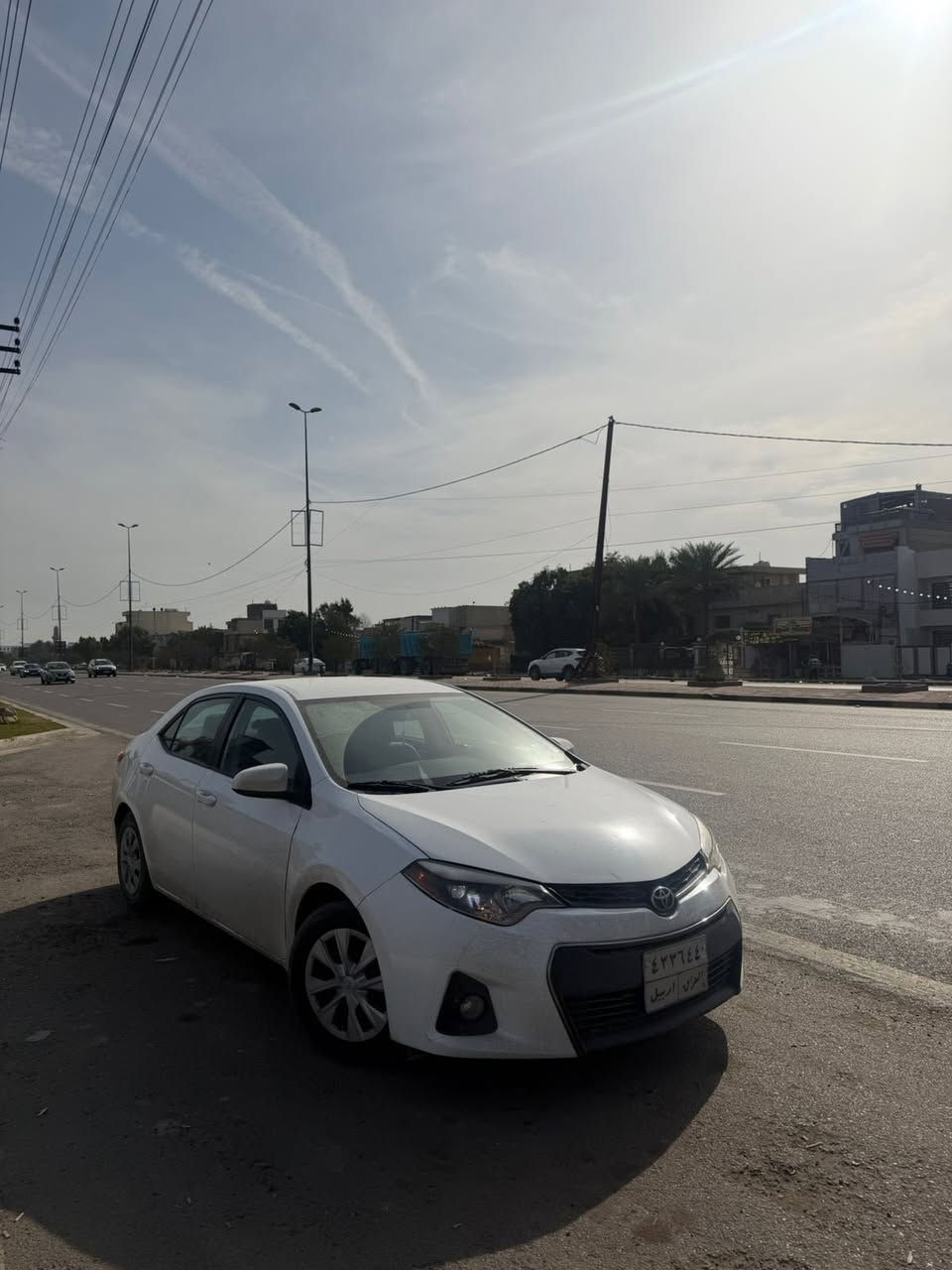 كورلا 2016 ماشيه ٩٠ ألف سياره حلوه ونضيفه بدون كل نقص وارد امريكي حادث بنيد وشويه جاملغ السياره باسمي تحويل ثاني يوم سعر 118وبيه مجال مكان بغداد ***********
