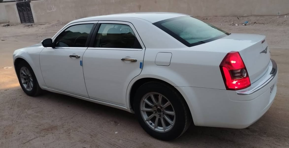 للبيع أوباما ٢٠١٠ مكفول من الضربة والحادث واالكص السعر ٧٨ وبيها َمجال قليل السيارة فول مواصفات رقم واحد فتحة تحكم ستيرن كشنات جلد كهربائية ....


**إذا كنت صاحب هذا الإعلان وتريد حذفه لأي سبب، رجاءا أرسل رسالة إلى الدعم الفني**