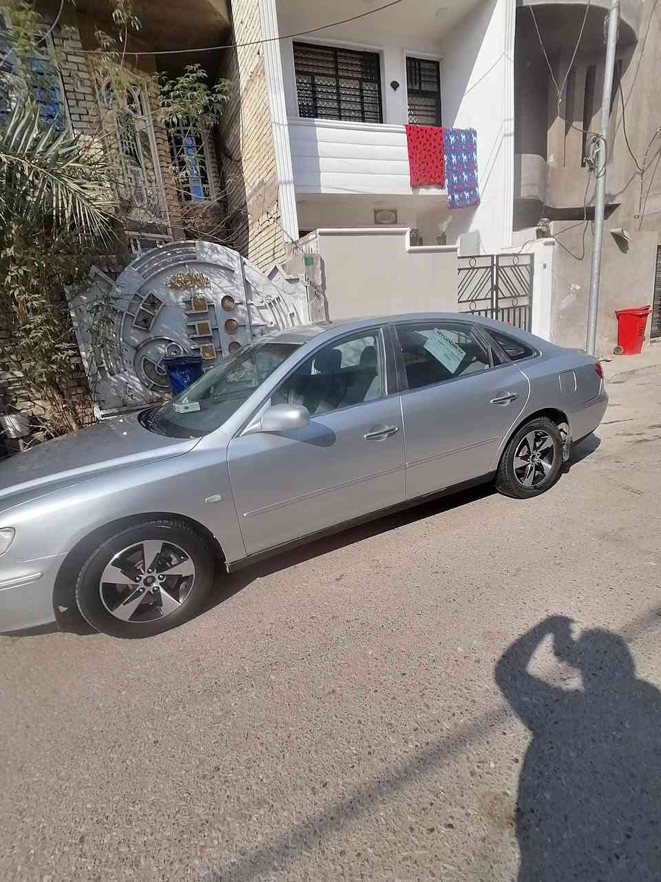 هونداي ازيرا 2006 خليجي مصبوغة عام اثر جراد صورها موجودة قبل الصبغ... بيها ضربة صفحة سايق ومصلح جاملغ خلفي.. وطخة بالامامي مال سايق كد شبر سنوية ساقطة هذا الشهر
محرك 3300
مرايات شفط
تحكم ستيرن
فتحة سقف
شاشات خلفية
تبريد قطعتين
كامرة خلفية
شاشة اندرويد
فول مواصفات
كير ومحرك مكفولات
التبريد نقص غاز
مكانها بغداد الحرية رايدها ٨٤ وبيها مجال ***********
