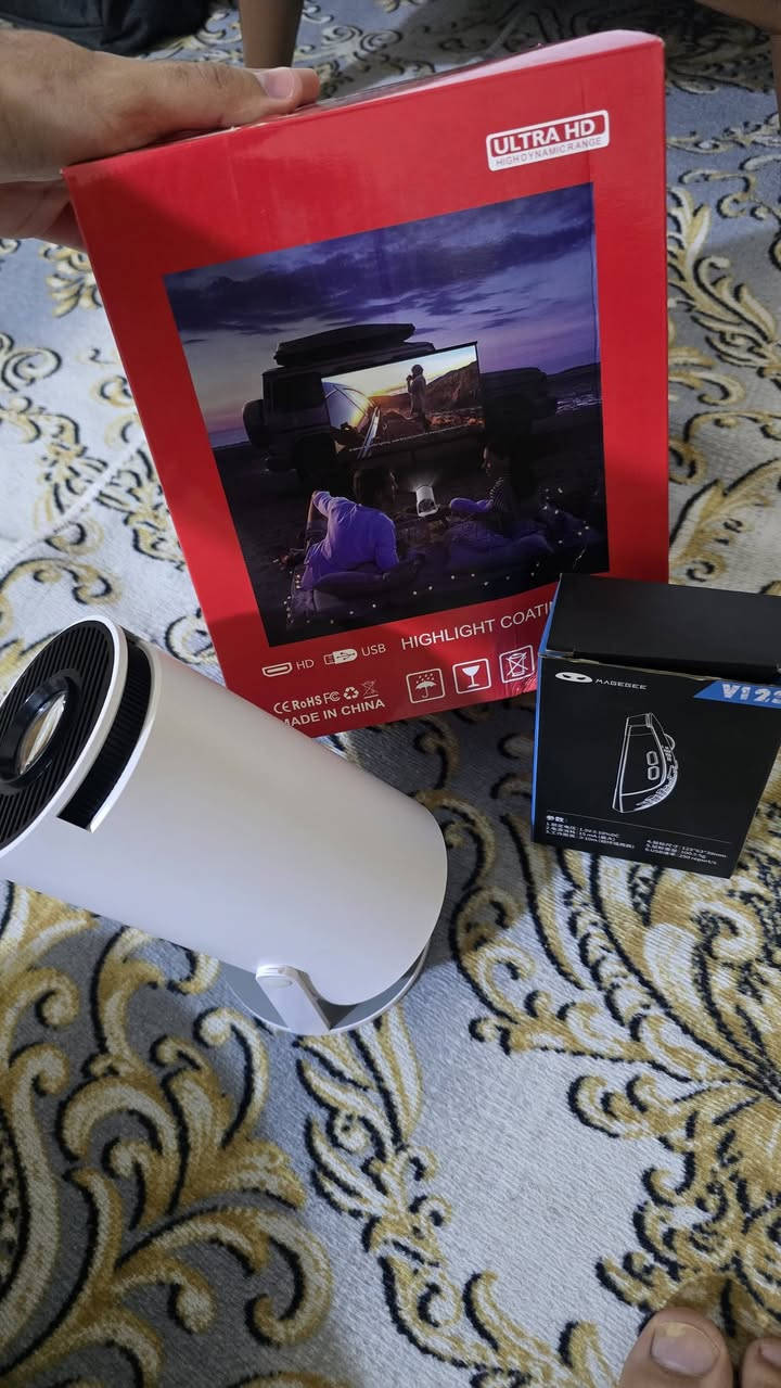 السلام عليكم
داتا شو مستخدم مرة وحدة فقط اصلي اخذته من شركة معروفة ب ١٠٠ الف حاليا قفلة ٥٠ مكاني البصرة التنومة ومتوفر توصيل داخل التنومة ومركز البصرة فقط للاتصال *********** .
