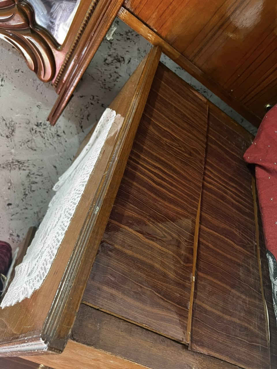 غرفه صاج ثقيل
 كنتور6 بوب كبير جدا
مجارير 2 
جزامه 
تعلاكة
500 الف عنوان شهداء االبياع


**إذا كنت صاحب هذا الإعلان وتريد حذفه لأي سبب، رجاءا أرسل رسالة إلى الدعم الفني**