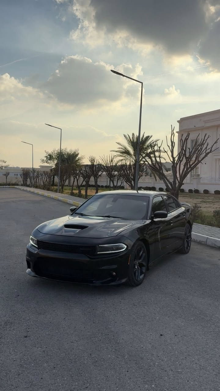 سلام عليكم 
🔴للبيع🔴
Dodge Charger  RT 2022
دوج تشارجر ار تي 2022
🔴مواصفات السيارة بلاك توب / نظام سبورت/ سوبر تراك باك
🔴ممشى السيارة 32الف ميل 
🔴حادث السيارة جاملغ فقط بدون دواخل وربع من باب السايق مصبوغ ايرباك دشبول راجع سستم 
🔴مكان السيارة تكريت 
🔴رقم السيارة اربيل 
🔴السعر 280$ بيها مجال بسيط 
للتواصل على الرقم ***********
