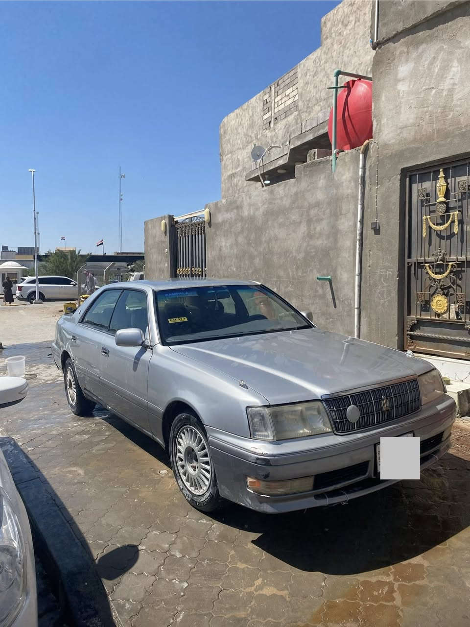 راس الثور للبيع سنويه منتهيه مديل 95 كفاله من الضربه والنقل بس بيها طخات خفيفه ومحركها VVT سياره جاهزه من كلشي  مكاني بصره الزبير رقم التليفون ***********  السعر 90 وبيها مجال
