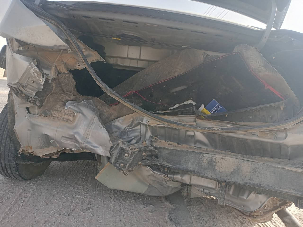 السلام عليكم ورحمة الله وبركاته
سياره البيع سوناتا 2011 كوري 
رقمه اربيل  وكاله 
سياره هاي ضربته. كصه جنطه. 
جاملغ بارد. 
 عنوانه نجف. 
***********
سعره خاص
