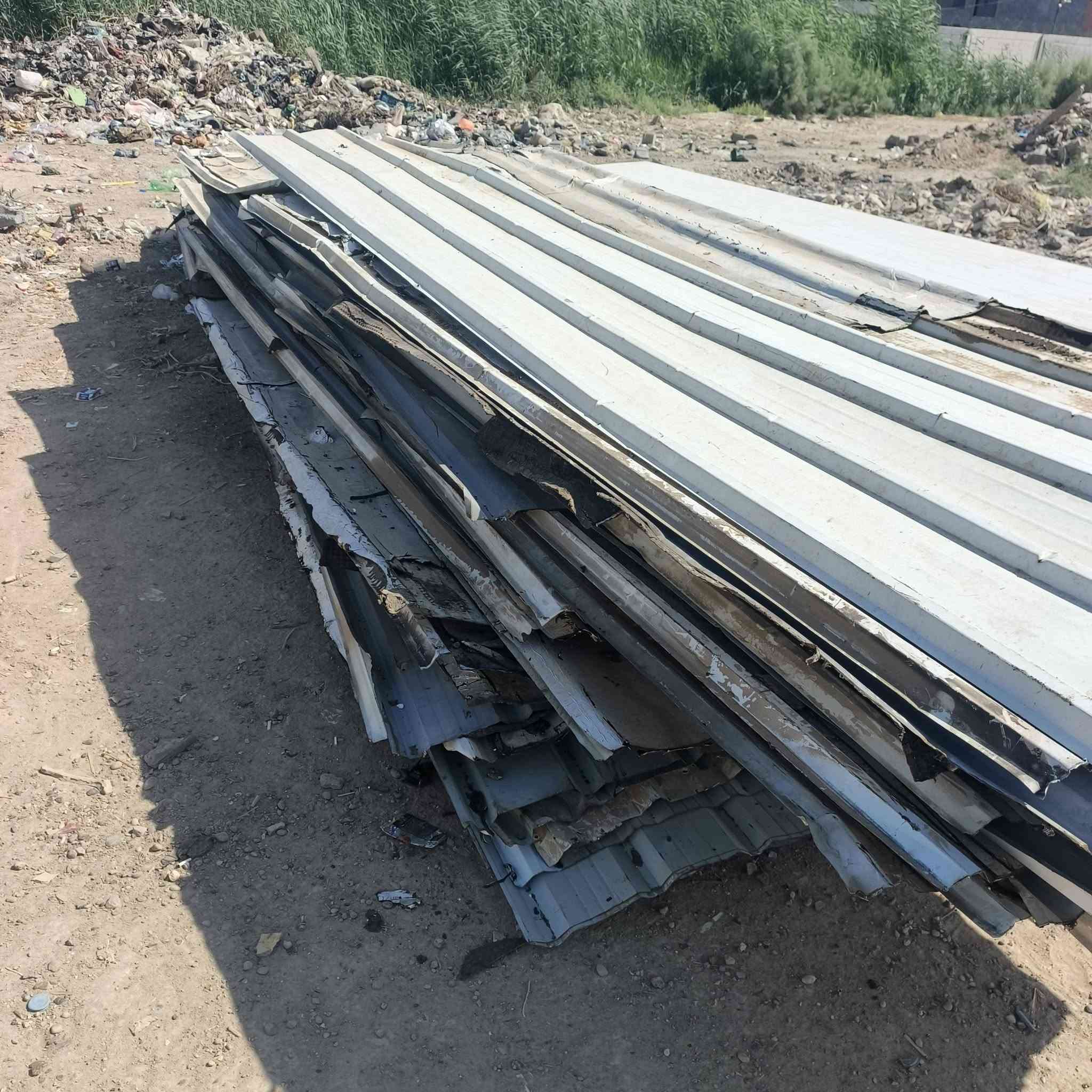 السلام عليكم
يوجد لدنيا سندويج جداري عدد 7قطع قياس290مع سقفي عدد5طول 4متر  جينكو صفر 2مختلف القياسات  مغلف بلباك 
مع شخاط مختلف القياسات مع 4بلاويد خشب نضيفات مع باب وشباك بي بي سي لتواصل *********** ***********
@إشارة بغداد الصابيات قرب جسر الدوار
