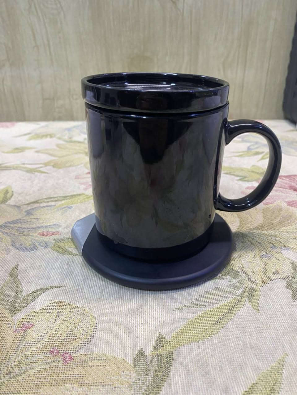 كوب حراري سخان ماركة و شاحن وايرليس بنفس الوقت
السعر 15000 على اول تم 
يوجد توصيل جميع المحافضات 
للتفاصيل ***********
