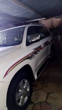 لاندكروز 2009مكفوله صور السونار موجوده السعر 3 وبيها مجال 07707363956 ...