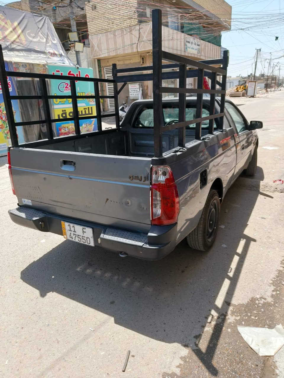 السلام عليكم 
بيجو اريدو موديل 16
السيارة بسمي تحويل ثاني يوم
تبريد ثلج 
تخم تاير جديد
صدر جديد سيارة كأمة 
مكان بغداد الشعلة 
السعر 45 بيهة مجال
***********
