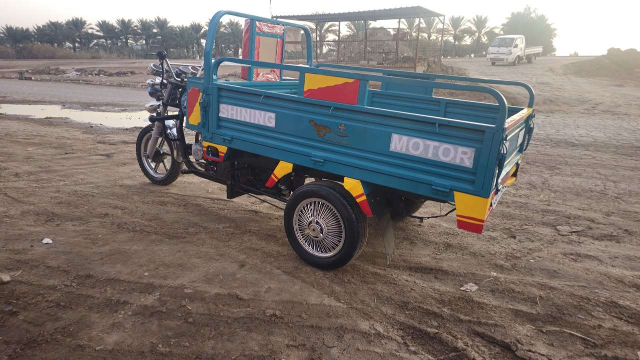 السلام عليكم ستوته للبيع موديل 18 ستوته كفاله عامه اوراق صولي كهربائيات كلها كهربائيات شغاله ستوته جاهزه وبرغي مكان بابل الشوملي السعر مليون و350 وبيها مجال بسيط للشراي رقمي ***********/محرك 18 البلادي هسه توته حلوه مصبوغه حراري للجماليه
