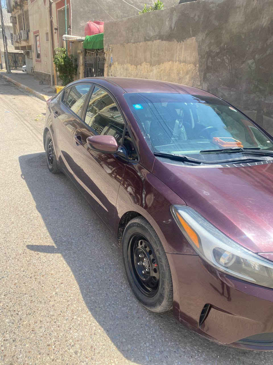 فورتي موديل 2027 ستوني مجدد سنويه تحويل ثاني يوم سياره غرق وصار بيه طكه هنا ونصبغت صفحه بدون ايرباك مكينة كير حداديه كله تمام هسه مبدل مكينه جديده سياره كامله من كلشي سعر 110وبيه مجال بسيط *********** البصرة, العراق
