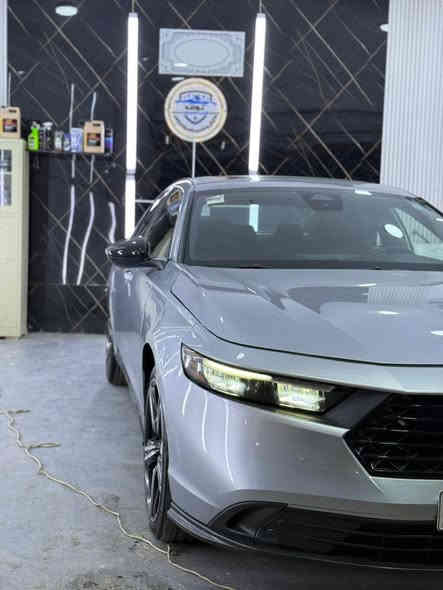 لسلام عليكم هوندا اكورد سبورت 2024  هايبرد مكينة 2000تنفس طبيعي حادثة طابة بغابة مو تصادم بية اربع قطع صبغ زائد التكم من الامام صورة والحادث موجودات بصور ماشية١٦ الف  بيها نواقص بسيطه السياره تعميرة درجة اولا مصروف علية كلة اصلي غراظ عدة بس البنيد جبتة حديد السعر مناسب 165  او مراوس  مكاني بغداد الكرخ 
***********بي واتس
