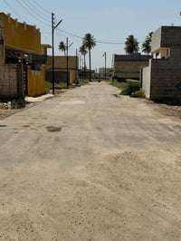 عندي قطعه ارض للبيع مساحه 50 م واجه 5 العنوان كميره شارع ابو طاوة سند ...