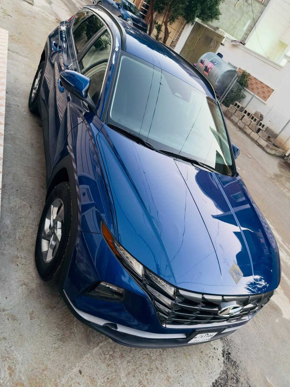 السلام عليكم 👋🏻
للبيع🔥🔥
🚗توسان موديل 2023
رقم بغداد✅
امريكي تقرير مياه امطار
صاحب السيارة مستوردها✅ 
باسم صاحب السيارة تحويل ثاني يوم سنوية لحد 2030🔥
لون ازرق بحري
فول مواصفات عدا الفتحة
بصمة تشغيل
تشغيل عن بعد
بصمة ابواب 
جنطة كهرباء
ثنين جام اوتو
رادارات ٣٦٠ درجة
كامرة امامية خلفية
اوتو هولد
قيادة ذاتية
تحديد مسار
مثبت سرعة
تدفئة بالمقاعد 
حساسات امامية خلفية
توقف تلقائي 
اربع وضعيات قيادة
دفع رباعي
مانع انزلاق
مانع منحدرات
تثبيت سرعة
تدعم كاري بلي
وبعد بيها هواي مواصفات
ماشية ١٩ الف ميل قابل للزيادة

📍عنوان السيارة ديالى بعقوبة

‏‎🔴 لمعرفة السعر ورقم صاحب السيارة /***********
