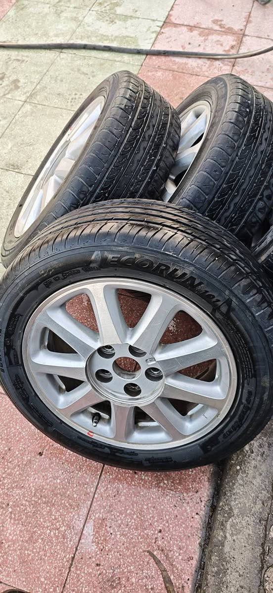 ویل نەجمەی ستیل سفرە لەحیم و تەقیوی بەشەرت✅

بۆ گۆرینەوە چیتان هەیە لە کۆمێنت داینێن✅

ناونیشان سلیمانی تیرمینالی شارەزور فرۆشگای شارباژێر ✅

٤ کەپەکەی لەگەلە ✅

***********✅
