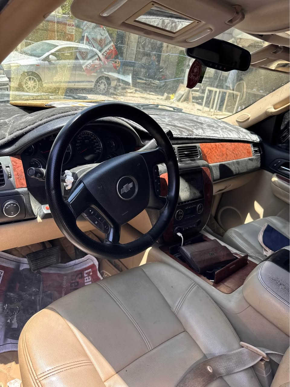 تاهوا 2009 LTZ معروفه مواصفات الLTZ فول 
السونار مرفوق
السعر 200 
العنوان بغداد / بغداد جديده
 للتواصل ‭***********‬ بغداد, العراق
