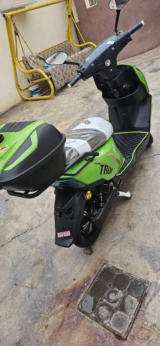 السلام عليكم 
مطور للبيع N8
بطاريات 5شرط انطيك 
ملف 2000
وايرمنيه كلها شغاله 
سماعه حاكيه
3نمره 
سرعه 55حقيقي
موصفات معروفه 
عنوان موصل الأيسر 
#السعر525 وبي مجال 
***********
