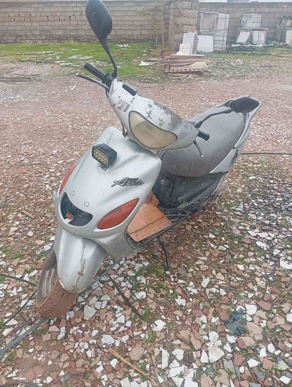 السلام عليكم دراجة مابيها نقص لاصرف لاتبخير لاصوت كلشي شغال نكرة سلف اعيد النشر بسبب الوعود الكاذبة سعر ١٧٥ بي مجال ***********
