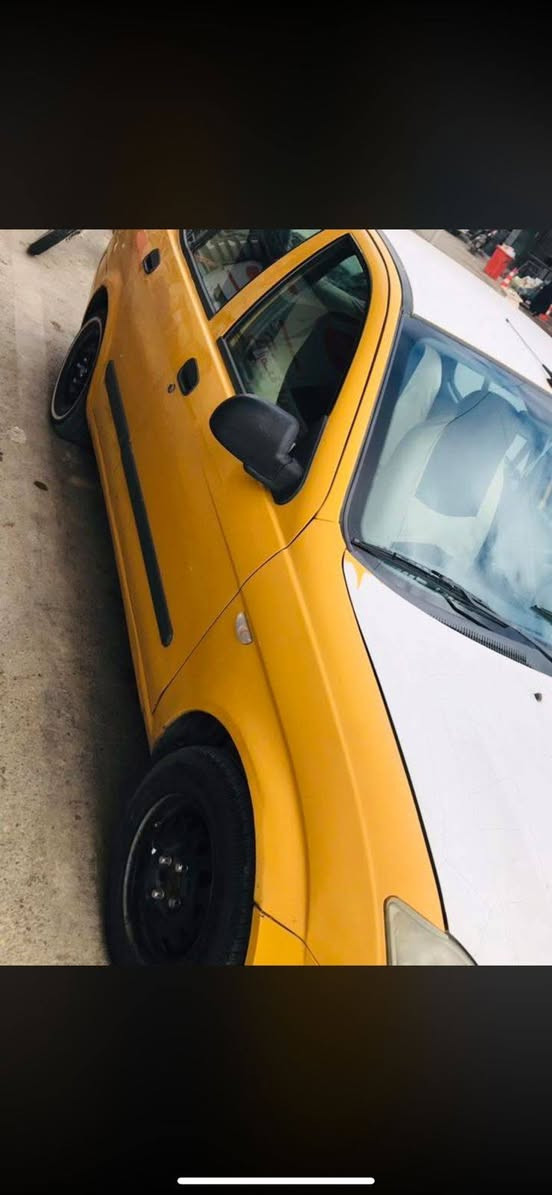 السلام عليكم طيبه موديل ١٤ سياره حلوه ونضيفه بيه بس خياسات بالدوس والهلالات رقمه واسط مداور شوكت ما يعجبك مكينه بيه خيط بخار الشراي يتصل ع الرقم اني مكلف ***********
