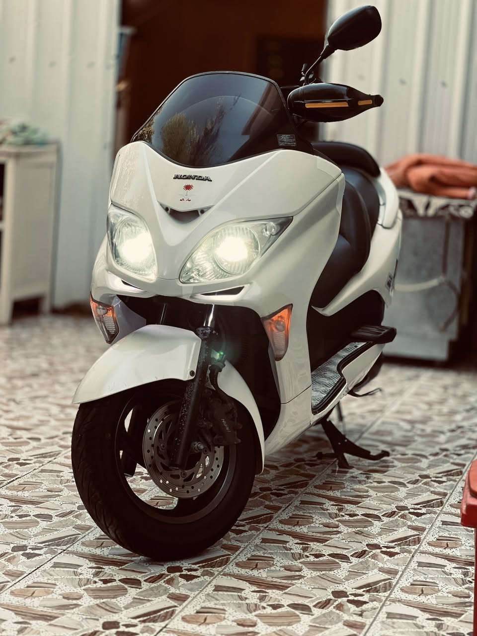 السلام عليكم فورزا للبيع 08 دراجه عميه بلاد جديده جديده بمعنه الكلمه الدراجه رمبه اوراق كامله مكينه خرسه تجي تفحص وتقتنع سعرها 1300 وبيها شويه مجال 

***********
