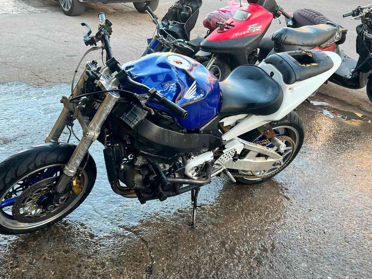 سلام عليكم دفل 954 دراجه اول فتحه تجفيت جديد مزوده للبيع شراي يجي خاص واذا تريد منهه غراض ابيعلك  عنوان بغداد سعر 16 ورقه ***********
