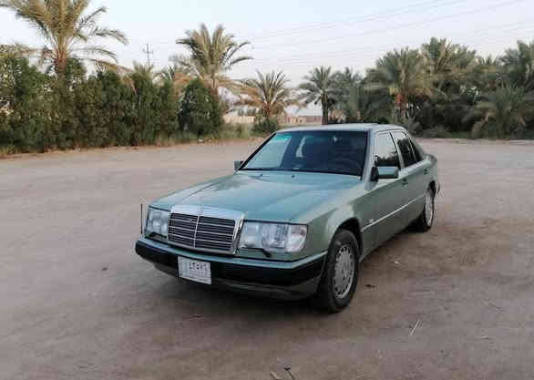 مارسدس دب ٨٩ مصبوغ عام محرك ففيتي ابو الاكلاص سياره جاهزه كله شغال تحويل شرط ***********هاذ رقم استفسار أكثر.. مكانها البطحاء سعر ٦٥ وبيها مجال
