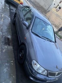 سني مويل٢٠٠٤ مكينه كير مكفوله السياره مصبوغه سنه٢٠١٤ عليه ادامه كامله ...