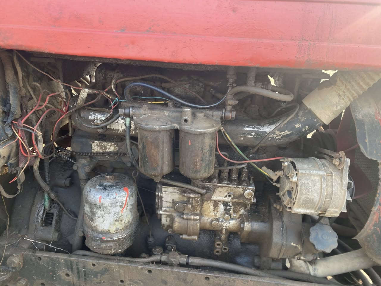 سلام عليكم 
عنتر ٨١  للبيع اصولي  جاهزه للعمل ماكوان واسط كوت الموفقيه *********** السعر 8 مليون معه الفدان
