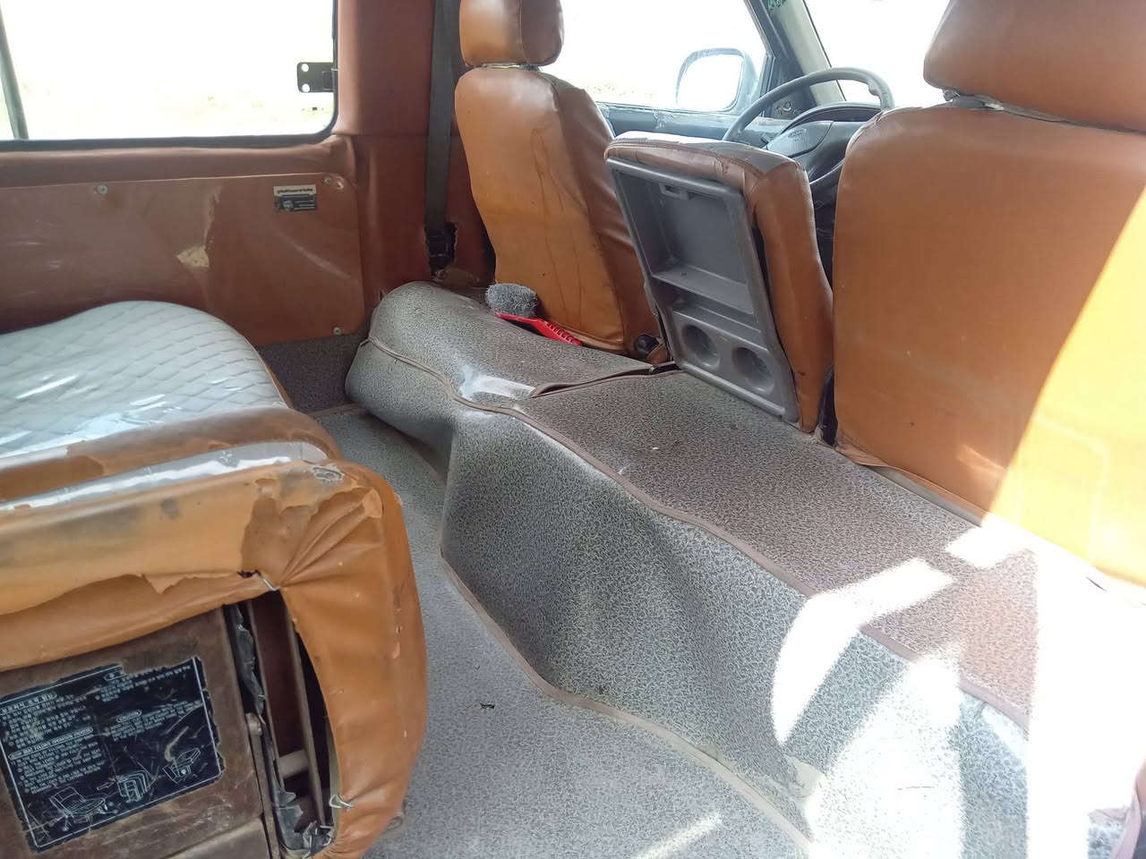 سياره بريجو موديل ٩٦ بسمي رقم بغداد نكليزي محرك كير صدر اكسل مكفول شواصي ممعرات تعمير درجه اولى مكاني بغداد المعامل سنويه ل
٢٩   تلفون ***********
