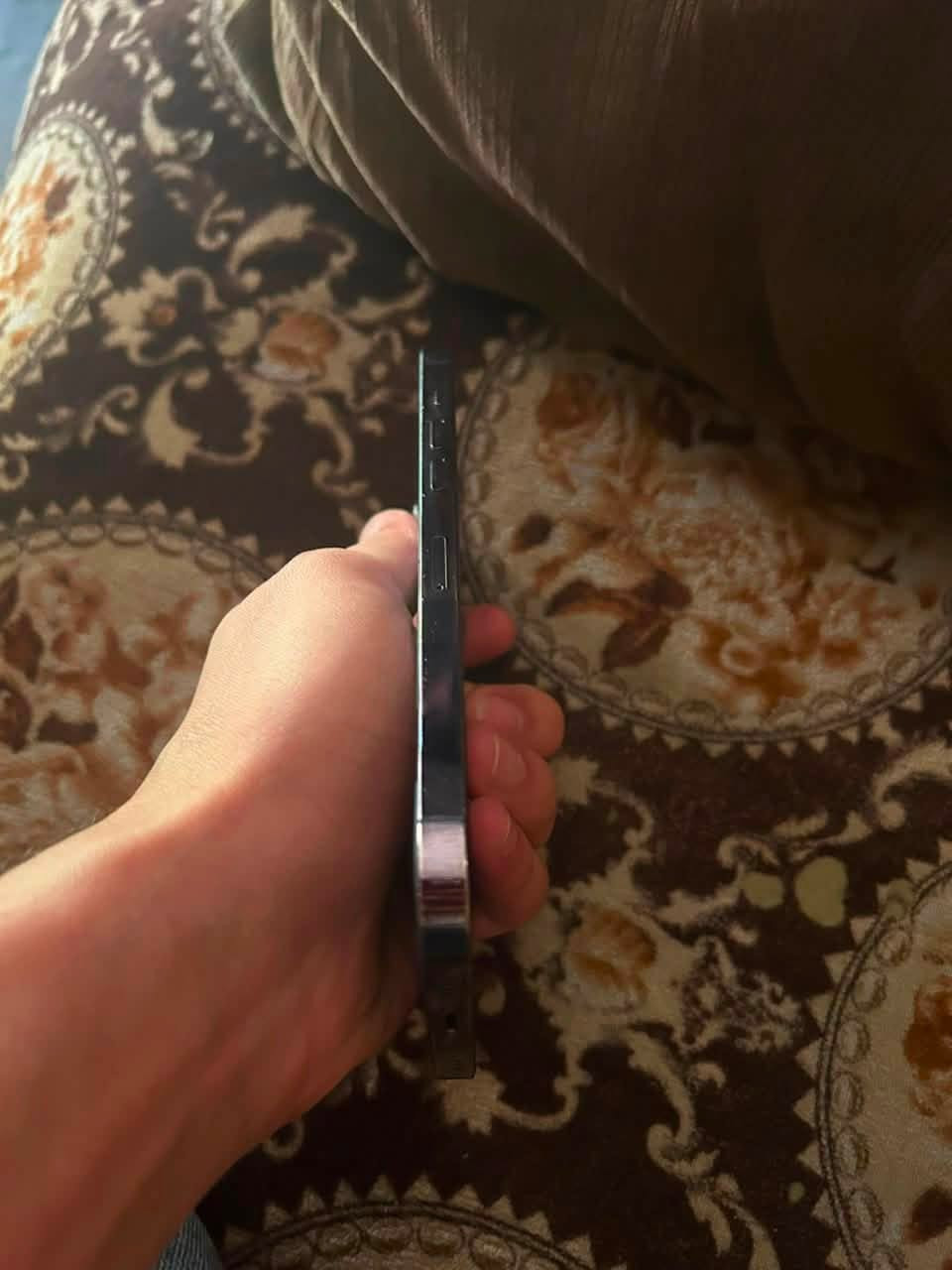 سلام عليلم ايفون 14 برو ماكس ذكر 265 بطاري 84 بدل شاش بس سعر 650 رقمي ***********بغداد
