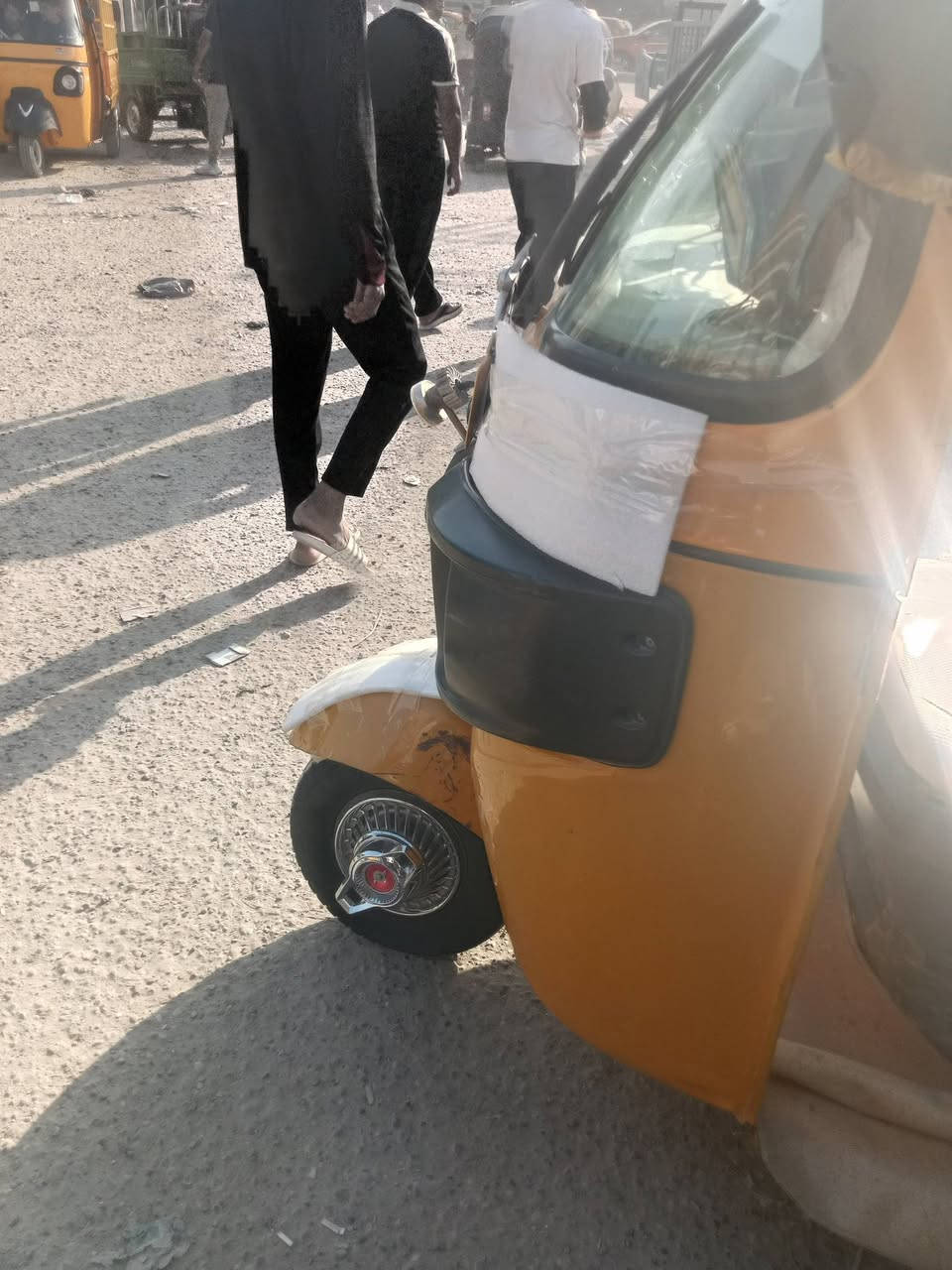 *********** سلام عليكم تكتك عشرين السعر خمسه اليحب يتصل
