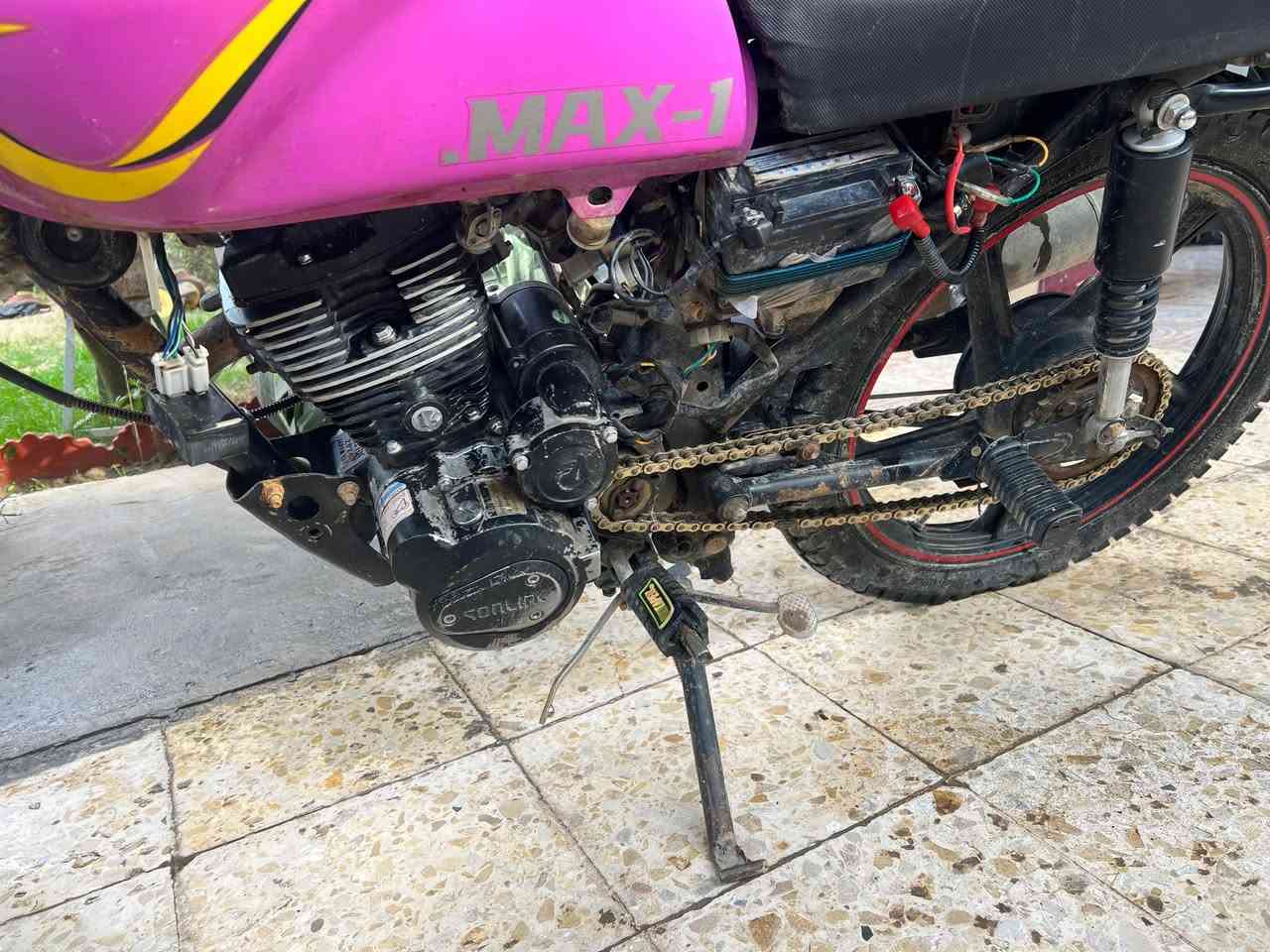 السلام عليكم
((مراوس)) سولنك 2024مكينه 150 مامفتوحه ابد بدون اوراق نقصها شي بسيط كهربائيات اشاير وبكلايت وددشبول فقطط
مكاني ابو غريب 
***********
