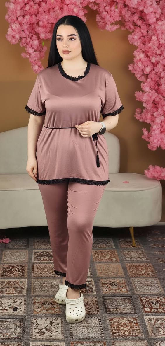 تراك نسائي 
خامه قطن ليگرا 
بدي طويل 
القياس استندر فري سايز 

ا


**إذا كنت صاحب هذا الإعلان وتريد حذفه لأي سبب، رجاءا أرسل رسالة إلى الدعم الفني**