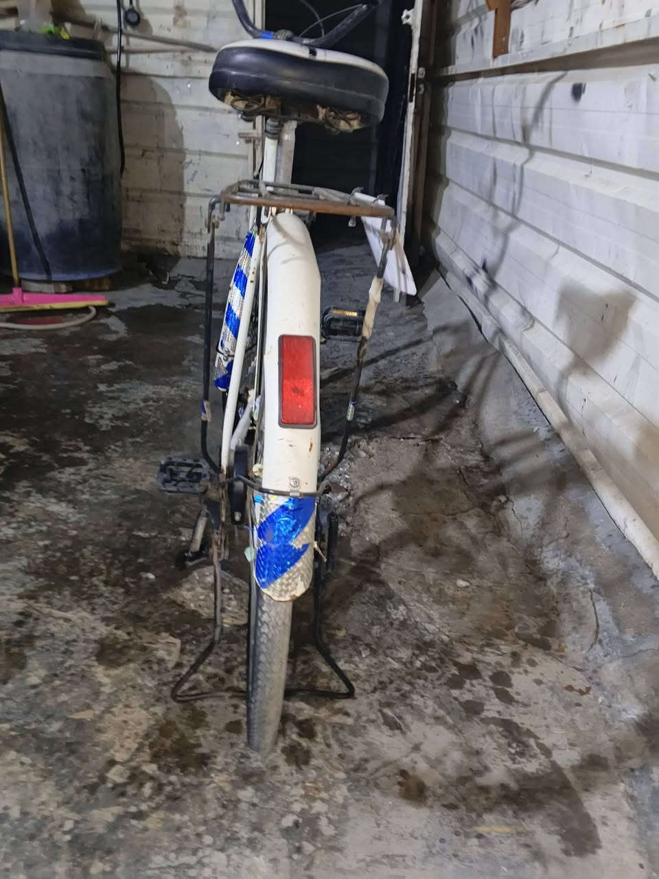 السلام عليكم بايسكل بناتي حجم 26 بايسكل نظيف بلادي771077746 سعر البايسكل 75


**إذا كنت صاحب هذا الإعلان وتريد حذفه لأي سبب، رجاءا أرسل رسالة إلى الدعم الفني**