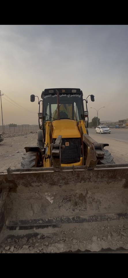 سلام عليكم
حفارة جي سي بي للبيع 
 
رقم اربيل 

مديل 2007جاهزه من كلشي 

فول مواصفات كير راجز 5

دكمة طسه مكان كربلاء 
للستفسار ***********
