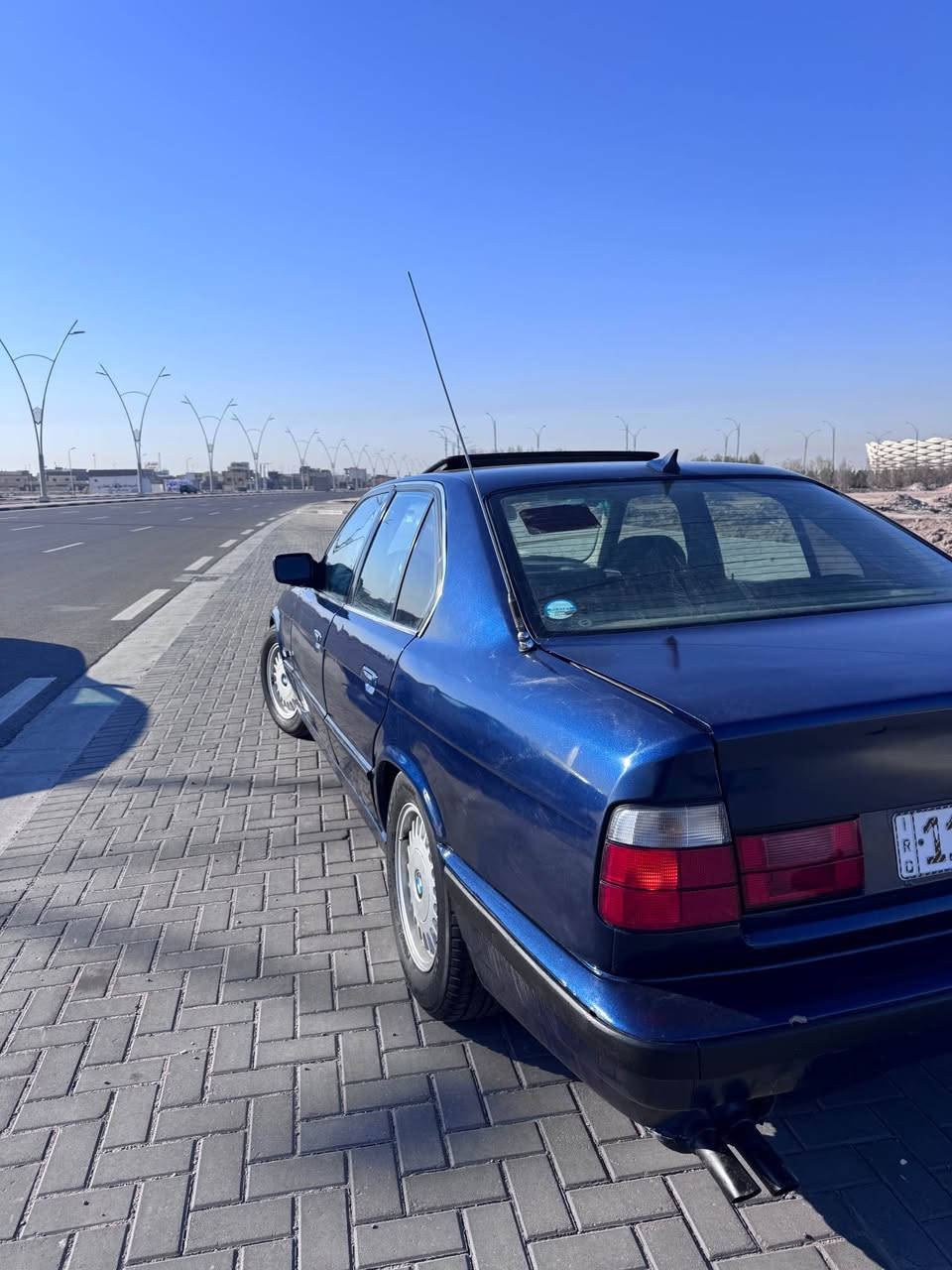 للبيع بي ام 525 محرك 25 مسكر 
رقم بغداد دولي سنوية لل2030
راعيها بالبصرة صفر غرامات
مصبوغة عام جمالية سيارة جاهزة
كير جديد حداية 75 بالمية تبريد نقص راديتر امامي 
فتحة سقف شغالة 
محرك لا تنقيص ولا تبخير 
مكان السيارة البصرة
السعر 55
باقي التفاصيل رقم الهاتف 
*********** البصرة, العراق
