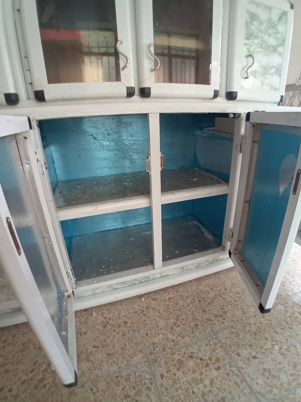 كاونتر للبيع نظيف جدا ارضي وملحق مترين وسنك متر ونص السعر ٢٩٠ العنوان كوفة


**إذا كنت صاحب هذا الإعلان وتريد حذفه لأي سبب، رجاءا أرسل رسالة إلى الدعم الفني**