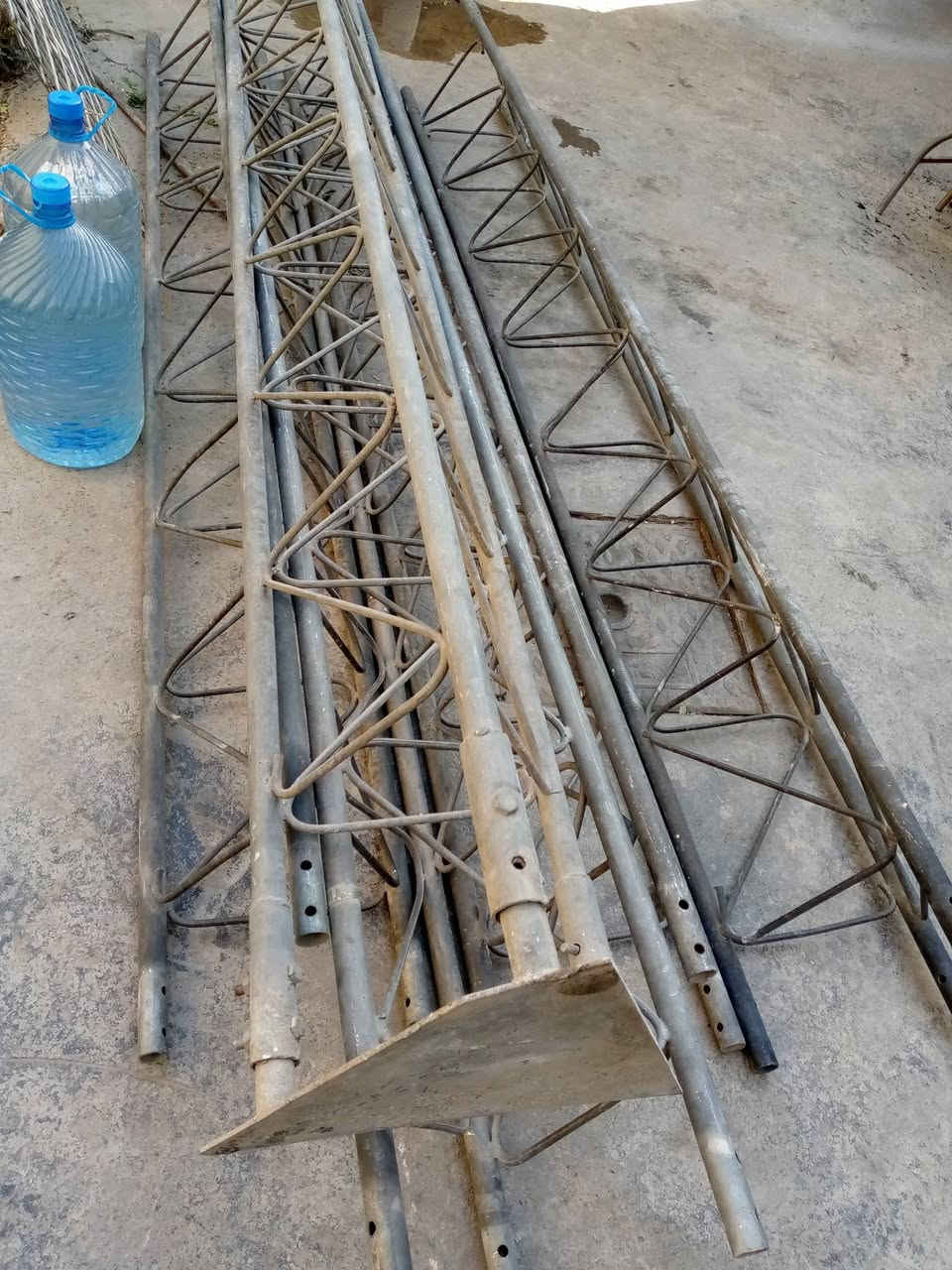 سلام عليكم اخواني برج انترنت حديد ايراني جي 35 بس حديد بغداد حي العامل سبعه نيسان ***********
