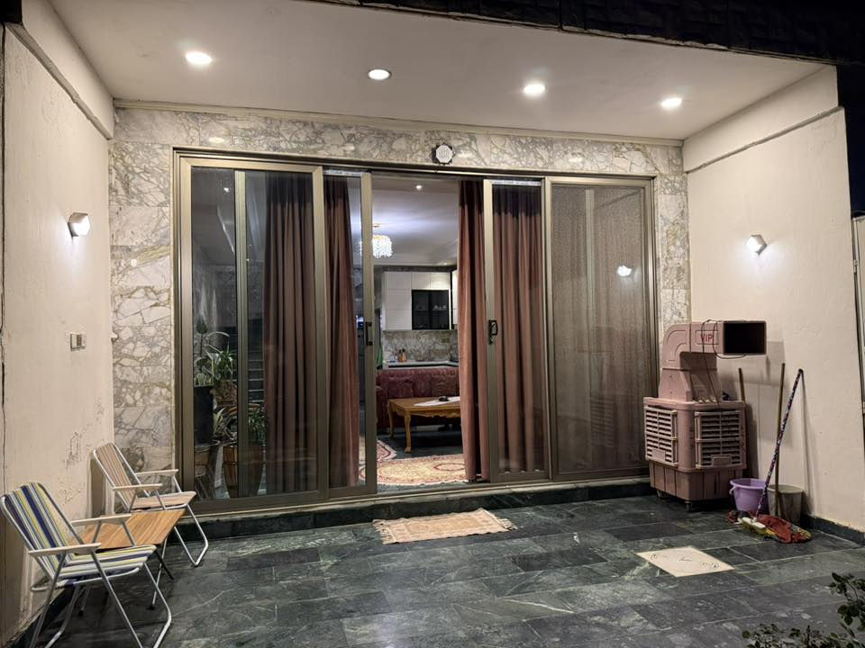 شاليه أيسن تُرحب بكم
- نظام الشاليه عوائل فقط او اذا كروبات فـ المسموح يكون كروب شباب او كروب بنات فقط ممنوع كروب مختلط .
- الشاليه مُطلة على نهر دجلة .
- تحتوي المزرعة على ٣ طوابق .
- غرف نوم عدد ٢ مع بلكونات بكل غرفة مطلة على نهر دجلة .
حمامات عدد ٣ بكل طابق ، مي حار وبارد .
- متوفر جاكوزي حار وساونا وبُخار .
- كهرباء ٢٤ ساعة .
- حديقة عدد ٢ .
شوايات عدد ٢ مع وجود فحم للشوي وشيش عدد غير محدود للشوي ايضاً .
- سبالت للتدفئة بالشتا ، وتبريد بالصيف .
- مسبح + مرجوحة عدد ٢ مطلات على نهر دجلة .
- العدد المسموح ٦ اشخاص .
- الشاليه موثقة من تطبيق اوفرلك .
- وبعد اكو هواي تفاصيل ما مذكورة .
- متوفرة لإيجار شفت صباحي ، شفت مسائي ، ايجار يومي ، مناسبات صغيرة .
- تكدرون تنورونا تشوفون الشاليه وتتأكدون من كل التفاصيل المذكورة قبل حجزها .
- الشاليه بالواقع اكبر واجمل من الصور .
- سعر الشفت ايام عادية ١٠٠ الف ، ايام العطل ١٥٠ الف .
- نفس السعر للعرسان اذا تحبون تقضون ليلة زفافكم بشاليه أيسن .
- الموقع : بغداد - الدورة - منطقة البوعيثة .
- للاتصال او الاستفسار واتساب : *********** / *********** .
