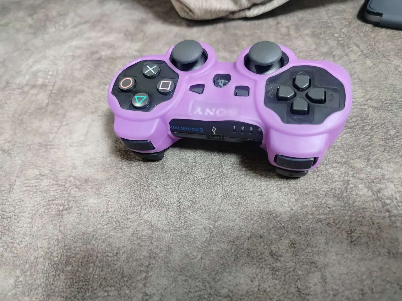 السلام عليكم 
يدات سوني ثري للبيع
ابيع فحم لن ما عندي جهاز اجربهم 
كلهم شغالين بس وحدة ما تشتغل 
سعرهم شلع ب 20 قفل 
مكاني موصل حي سومر


**إذا كنت صاحب هذا الإعلان وتريد حذفه لأي سبب، رجاءا أرسل رسالة إلى الدعم الفني**