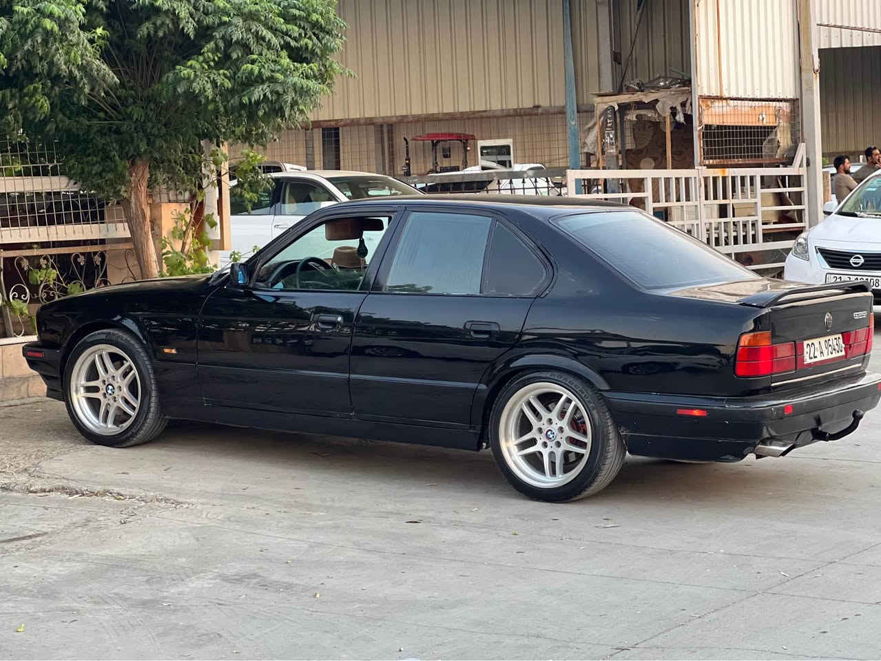 BMW 1995   520 بیلاد عادی 
سەنەوی رەقم تازە 2031
عام بۆیاخ بۆ جوانی بێ لێدران 
تەبریتوو گێرو مەکینە بەشەرت 
سعری 58 مەجال 
*********** شمشمل, السليمانية
