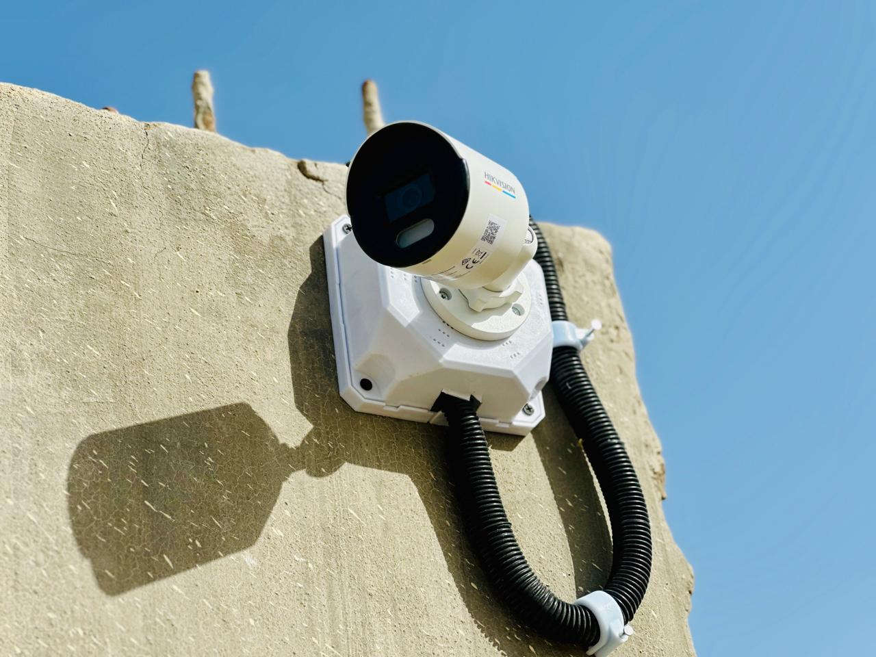 هل تريد حماية منزلك أو محلك التجاري؟
نقدم لكم أفضل أنظمة كاميرات المراقبة بجودة عالية وصورة واضحة ليلًا ونهارًا.

✅ كاميرات HD و 4K
✅ مشاهدة مباشرة من الموبايل
✅ تسجيل 24 ساعة
✅ تركيب سريع واحترافي
✅ أسعار مناسبة للجميع

🔧 تركيب وصيانة جميع أنواع كاميرات المراقبة.

للاستفسار أو الحجز تواصل معنا على الخاص أو واتساب.

***********☎️☎️📞
احمِ بيتك ومحلك… الأمان يبدأ بكاميرا.
