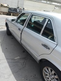 مارسيدس موديل 1987 قواعد دبلات سليمة  رقم انبار انكليزي  07708770881