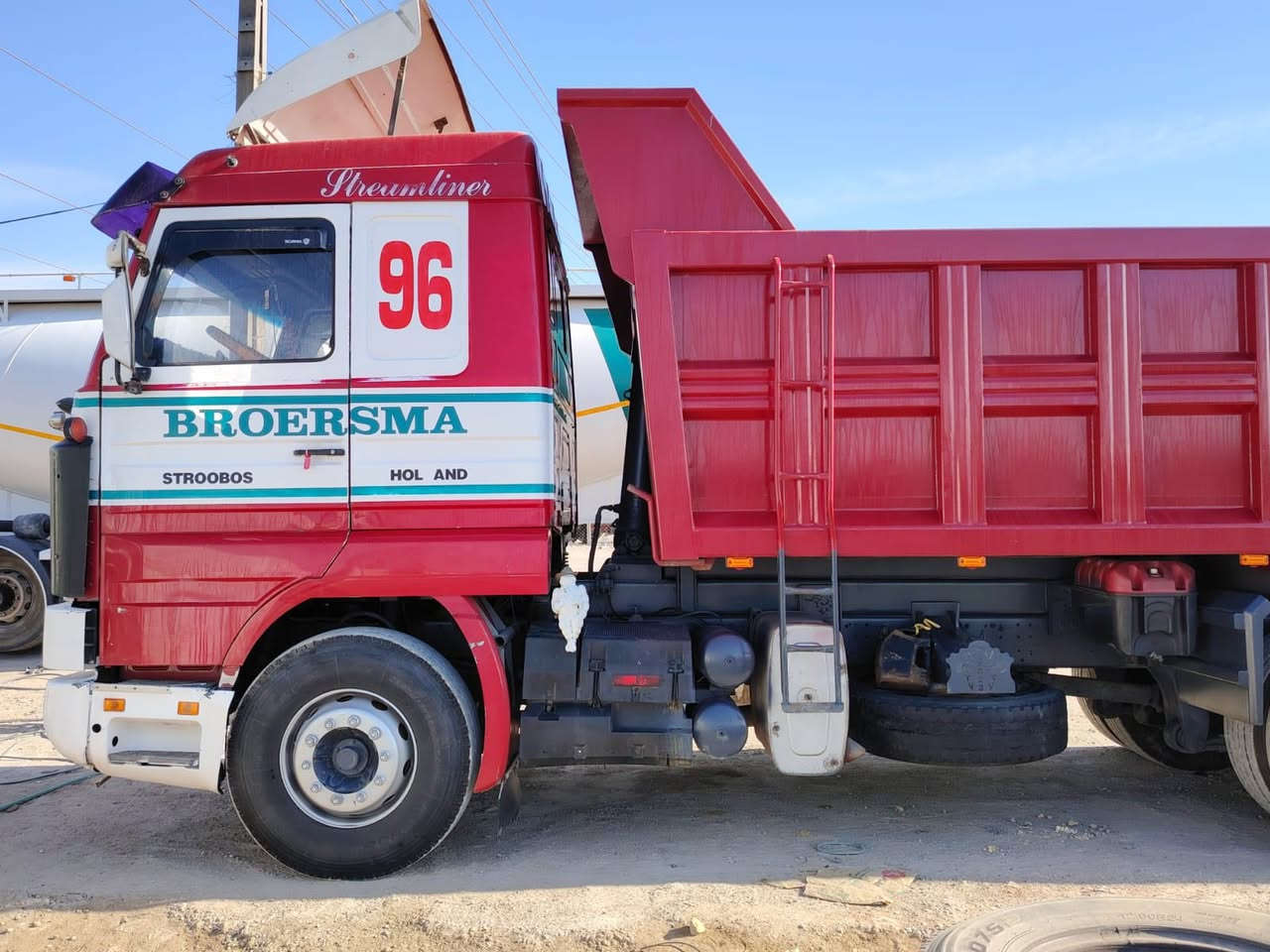 للبيع اسكانيه ١١٣ كفاله عامه
بم كهربائي 

تخم تاير جديد 

سنويه جديده لل ٢٠٣١

رقم انكليزي 

تبريد بلادي 

التواصل على هذا الرقم 

***********
